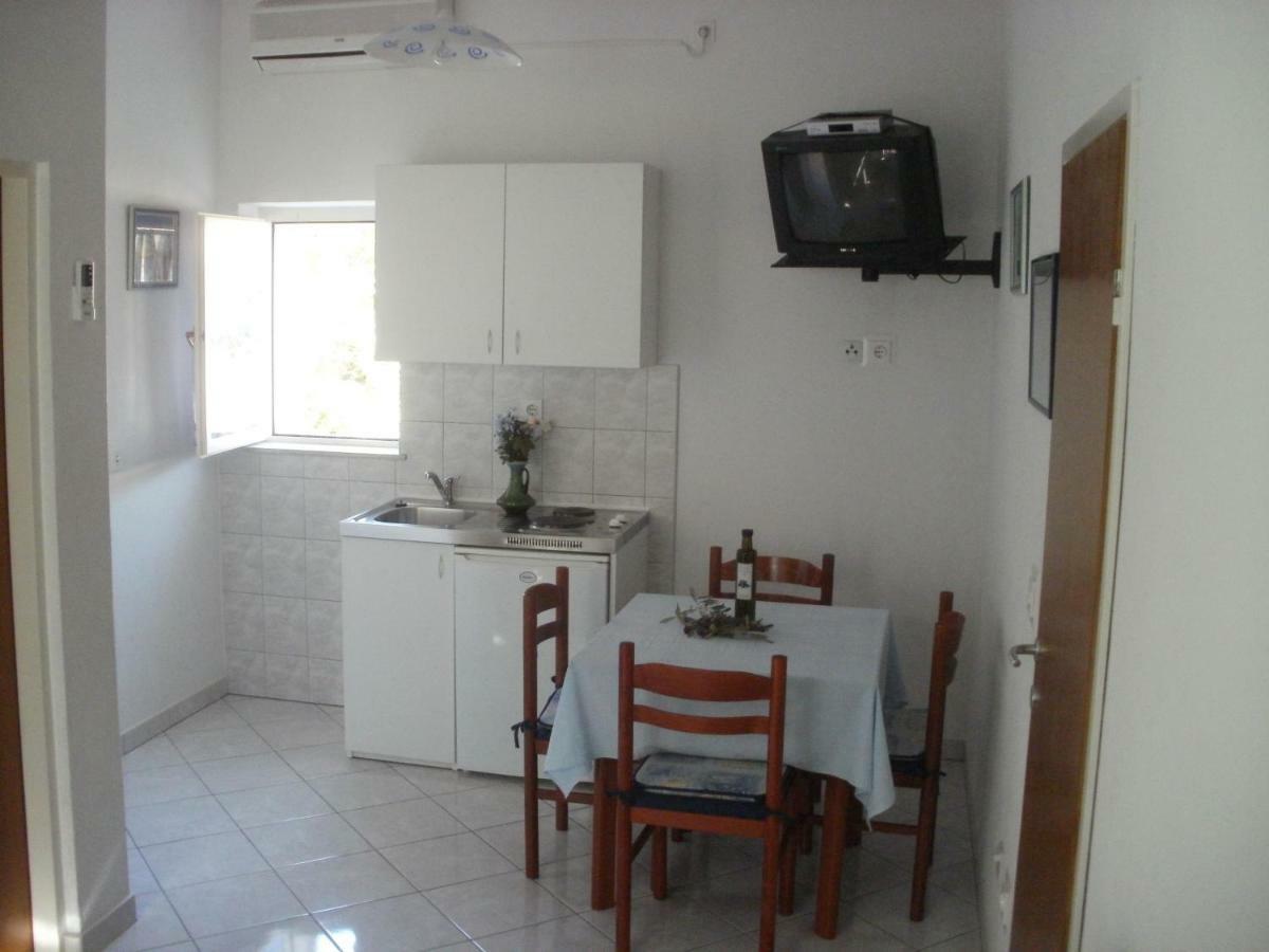 Grgin Apartments คาชเตลา ห้อง รูปภาพ